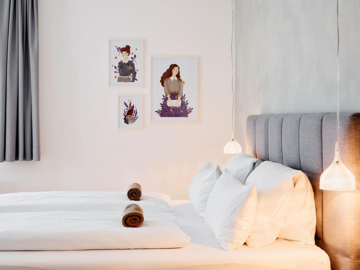 Arx Guesthouse 斯拉德明 外观 照片