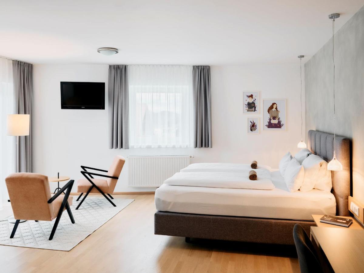 Arx Guesthouse 斯拉德明 外观 照片