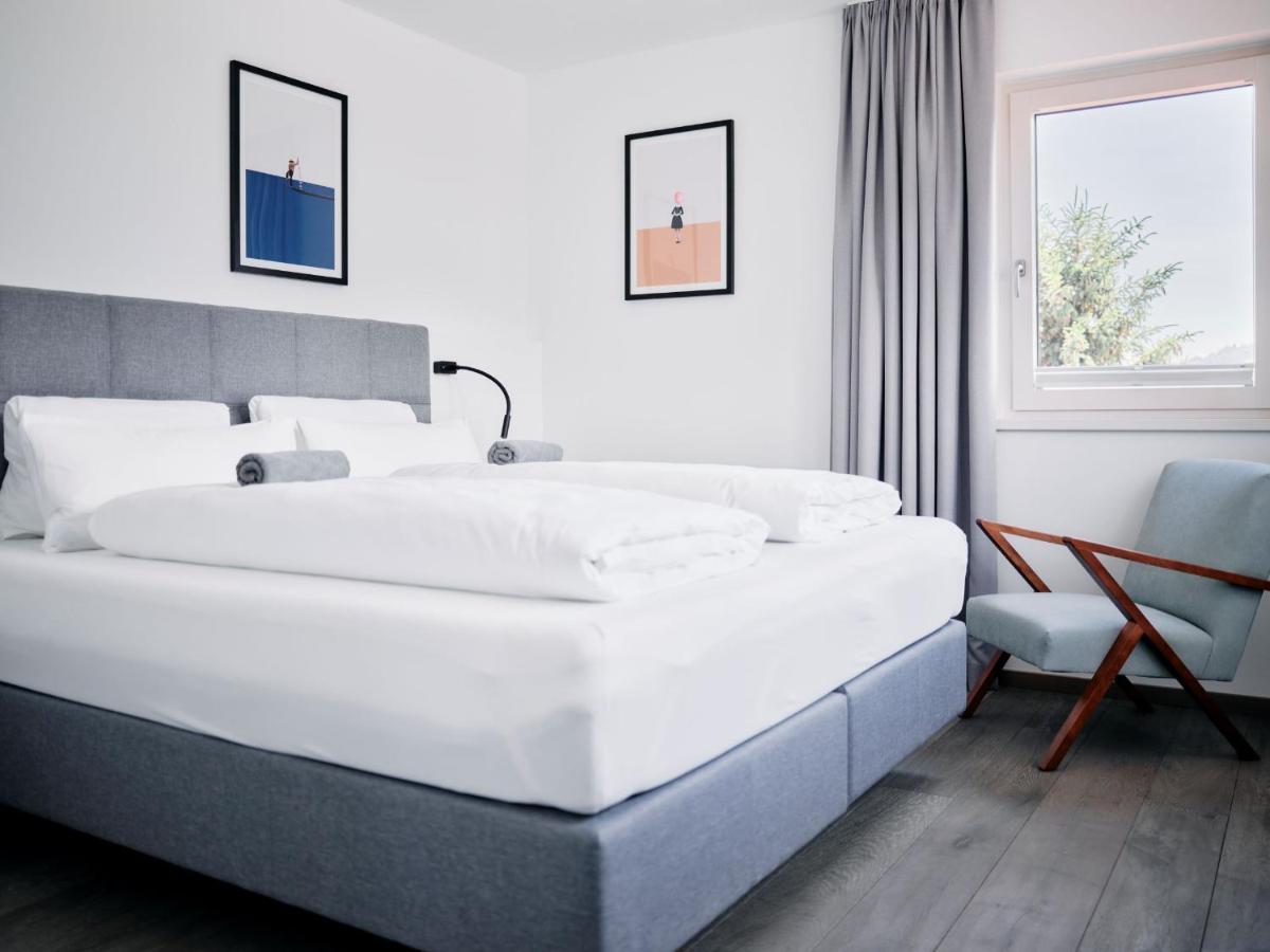 Arx Guesthouse 斯拉德明 外观 照片