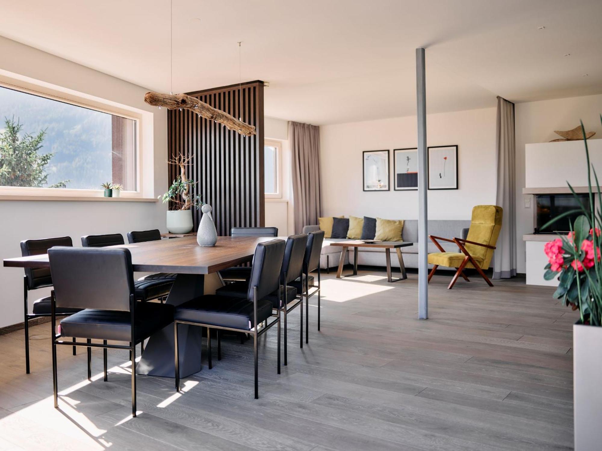 Arx Guesthouse 斯拉德明 外观 照片